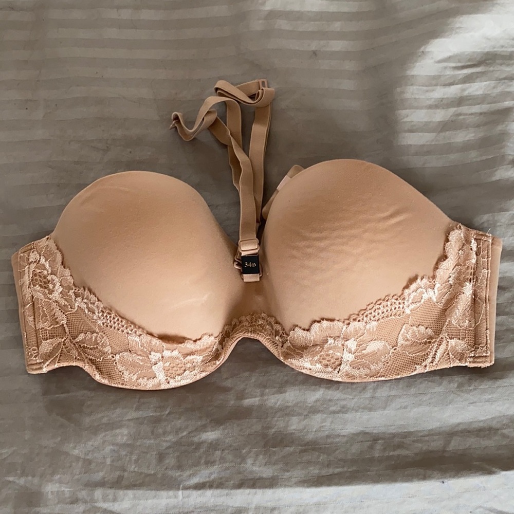 BRAND NEW 34D VS Strapless Bra (straps included)